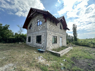 Vilă în 2 niveluri 144m2 + 7 ari! Ghidighici, IP Fântânilor, 3 camere + living. foto 2