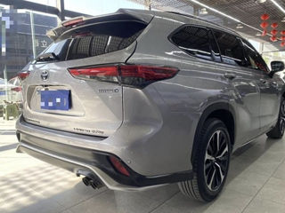 Toyota Highlander foto 3