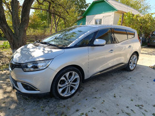 Renault Grand Scenic foto 2