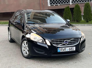 Volvo V60 foto 5