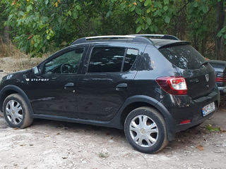 Dacia Sandero foto 2