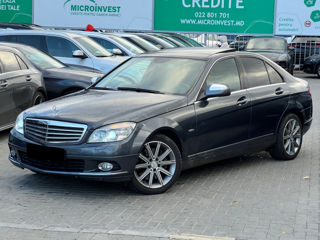 Mercedes C-Class foto 3