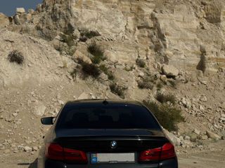 BMW 5 Series foto 6