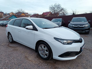 Toyota Auris foto 2