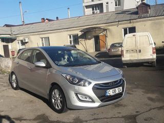 Hyundai i30 foto 1