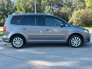 Volkswagen Touran foto 8