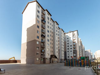 3-х комнатная квартира, 77 м², Дурлешты, Кишинёв