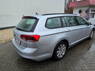 Volkswagen Passat foto 3