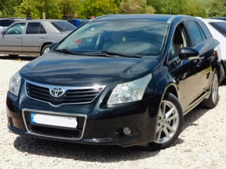 Toyota Avensis foto 3