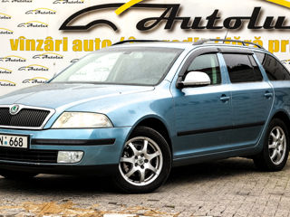 Skoda Octavia foto 4