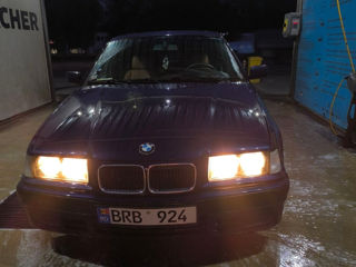 BMW 3 Series foto 5