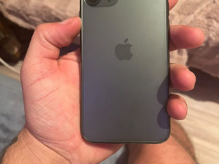 Vând iPhone 11 Pro