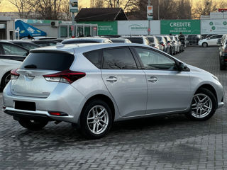 Toyota Auris foto 5