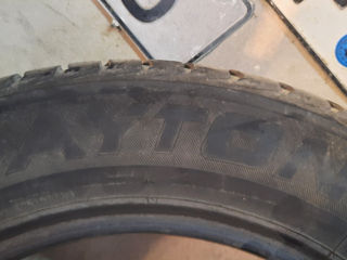 2 anvelope 205/60 R 16 de iarnă 40 %. DAYTON. foto 2