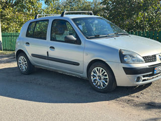 Renault Clio foto 2