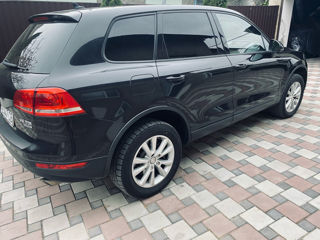 Volkswagen Touareg foto 9