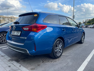 Toyota Auris foto 3