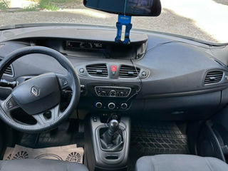 Renault Grand Scenic foto 8