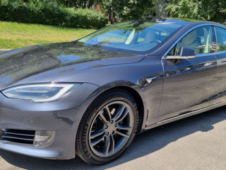 Tesla Model S foto 3