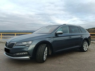 Skoda Superb foto 1