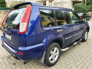 Nissan X-Trail foto 4