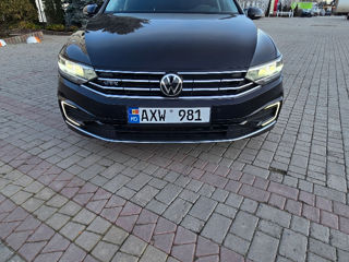 Volkswagen Passat foto 2