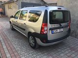 Dacia Logan foto 2