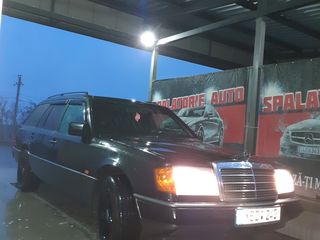 Mercedes Series (W124) foto 2