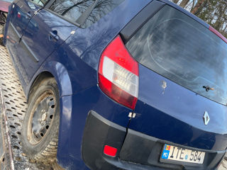 Разбираю Renault Scenic 2005 год,1.5dci foto 1