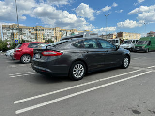 Ford Mondeo foto 3