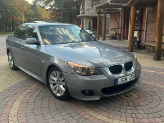 BMW 5 Series foto 1