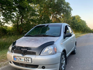 Toyota Yaris foto 2