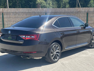 Skoda Superb foto 6