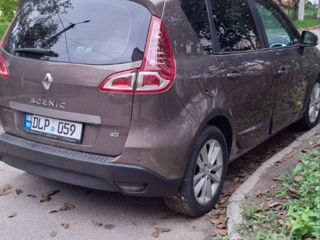 Renault Grand Scenic foto 10