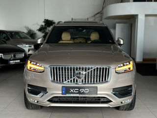 Volvo XC90 foto 2