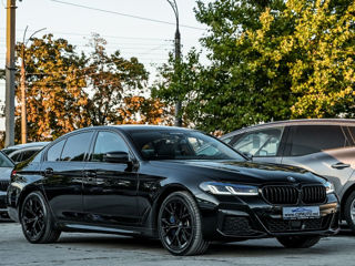 BMW 5 Series foto 1