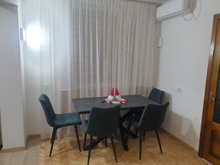 Apartament cu 2 camere, 53 m², Botanica, Chișinău foto 4