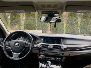 BMW 5 Series foto 3