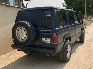 Isuzu Trooper foto 2