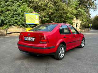 Volkswagen Bora foto 2