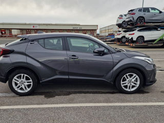 Toyota C-HR foto 12