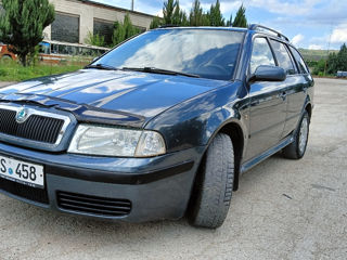 Skoda Octavia foto 1