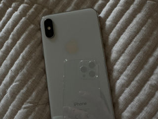 Продаю iPhone X