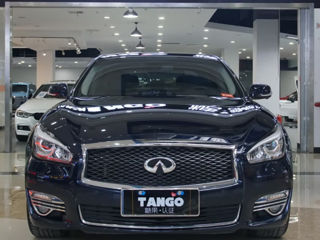 Infiniti Q70 foto 2