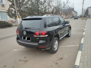 Volkswagen Touareg foto 3