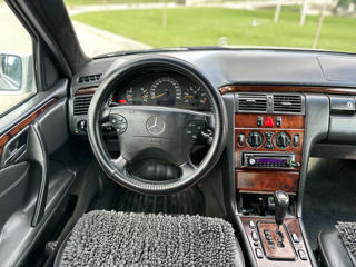 Mercedes E-Class foto 7