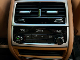 BMW 7 Series foto 16