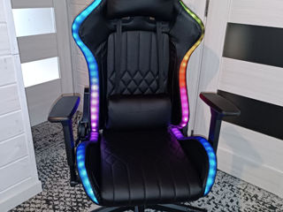 Scaun gaming RGB