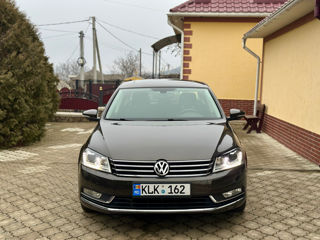 Volkswagen Passat foto 4