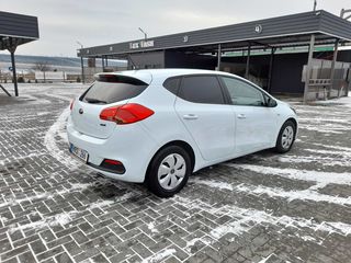 KIA Ceed foto 2